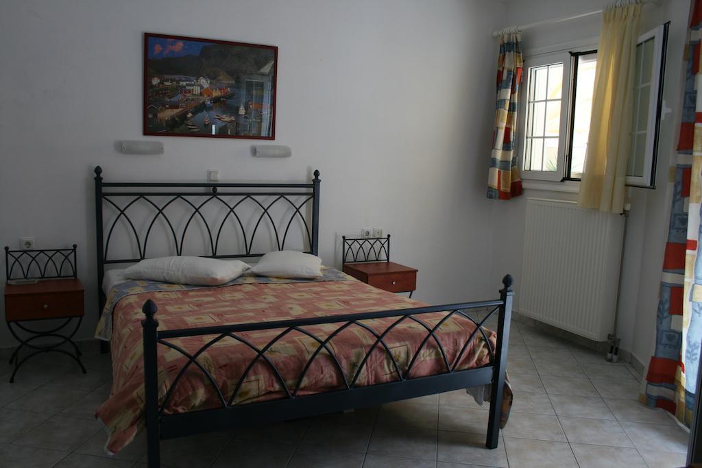 Pelagias Apartments Agia Efimia Camera foto
